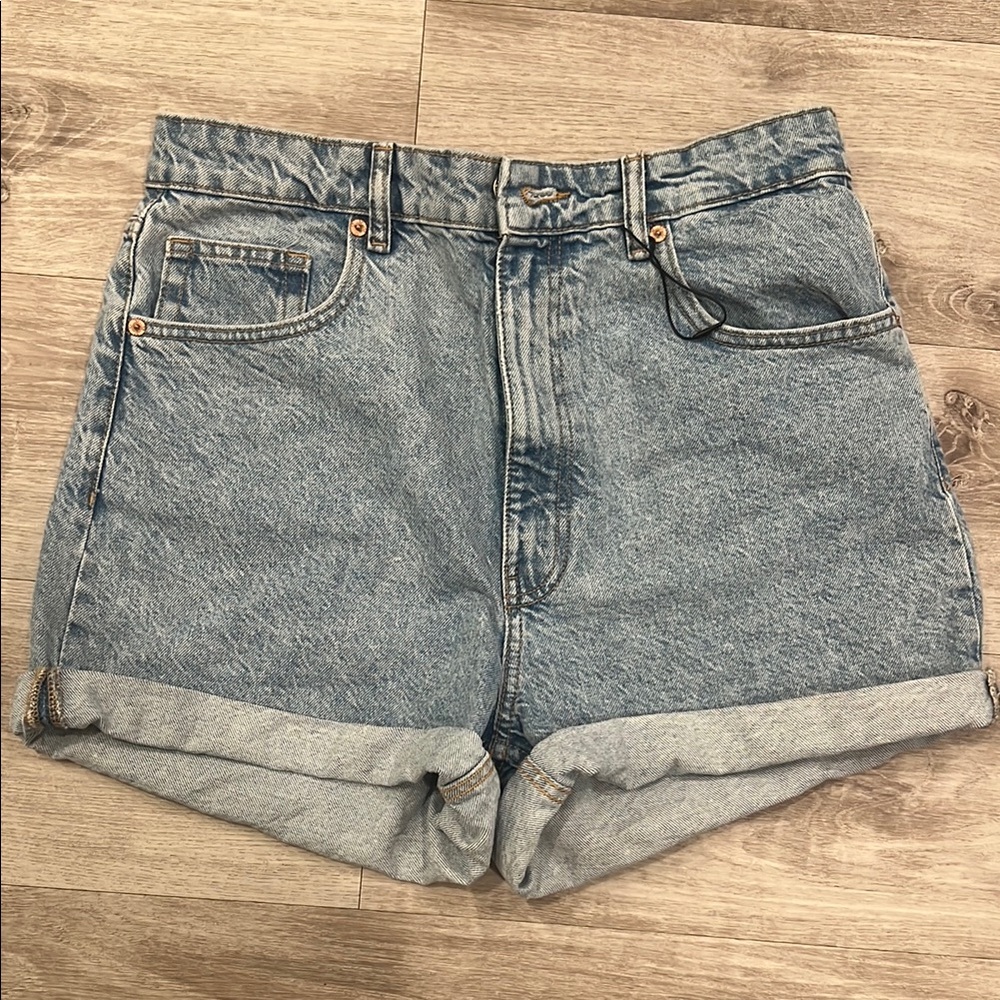 Zara Mom Fit shorts